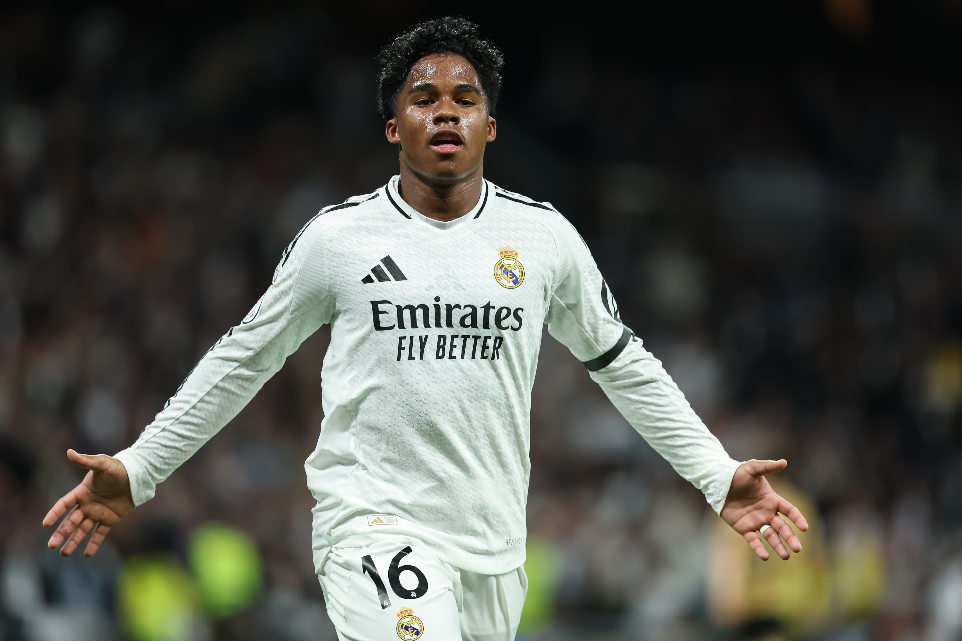 ফোনসেকা এন্ড্রিককে লিওনে যোগ দিতে মানিয়েছেন; রিয়াল ম্যাড্রিড লোন ফি চাহছে