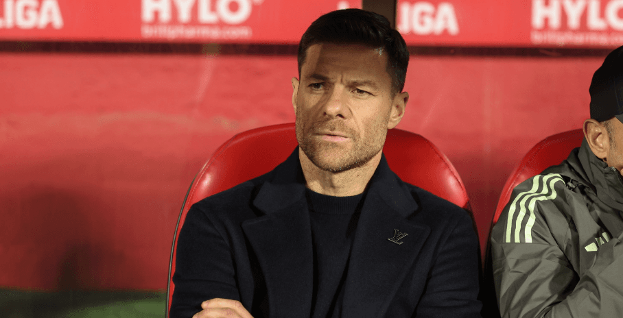 अलोंसो: कैरेरस का लाल कार्ड अत्यंत विवादास्पद है - लगता है कि रेफरी ने जानबूझकर उसे निशाना बनाया, हम यह फैसला स्वीकार नहीं करते