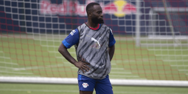 শেষ দিন: লিভারপুল ডাচ আন্তর্জাতিক খেলোয়াড় হাইটেরেন্ডাকে লোন নেওয়ার জন্য আলোচনায়