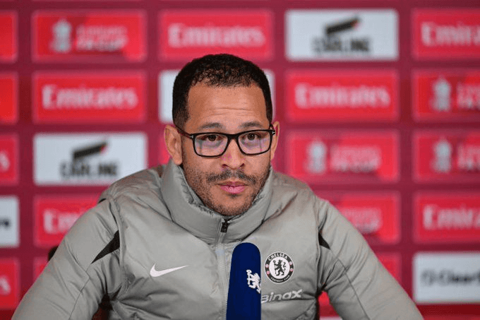 Chelsea Boss Liam Rosenior Responds to Agent's Claims That Enzo Fernández Was Unfairly Treated