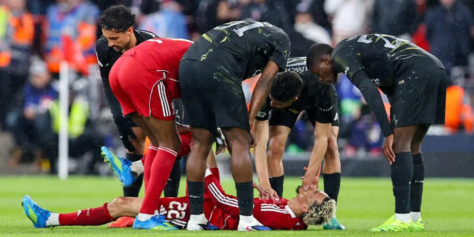 صدمة كأس العالم: خبير يؤكد أن إيكيتيكي يواجه غياباً لمدة 9 أشهر في حال تمزق وتر العرقوب