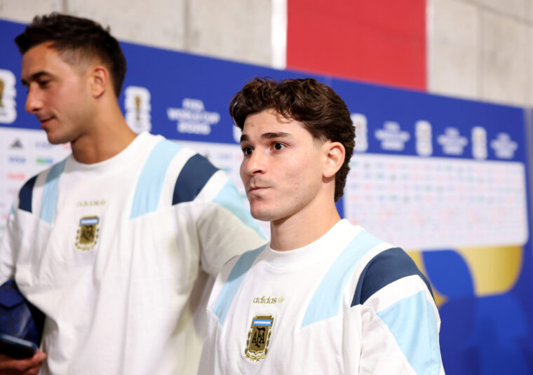 المهاجم يعلن رغبته في الرحيل بعد مباراة كأس العالم: أين يقف خوليان ألفاريز بشأن مستقبله؟