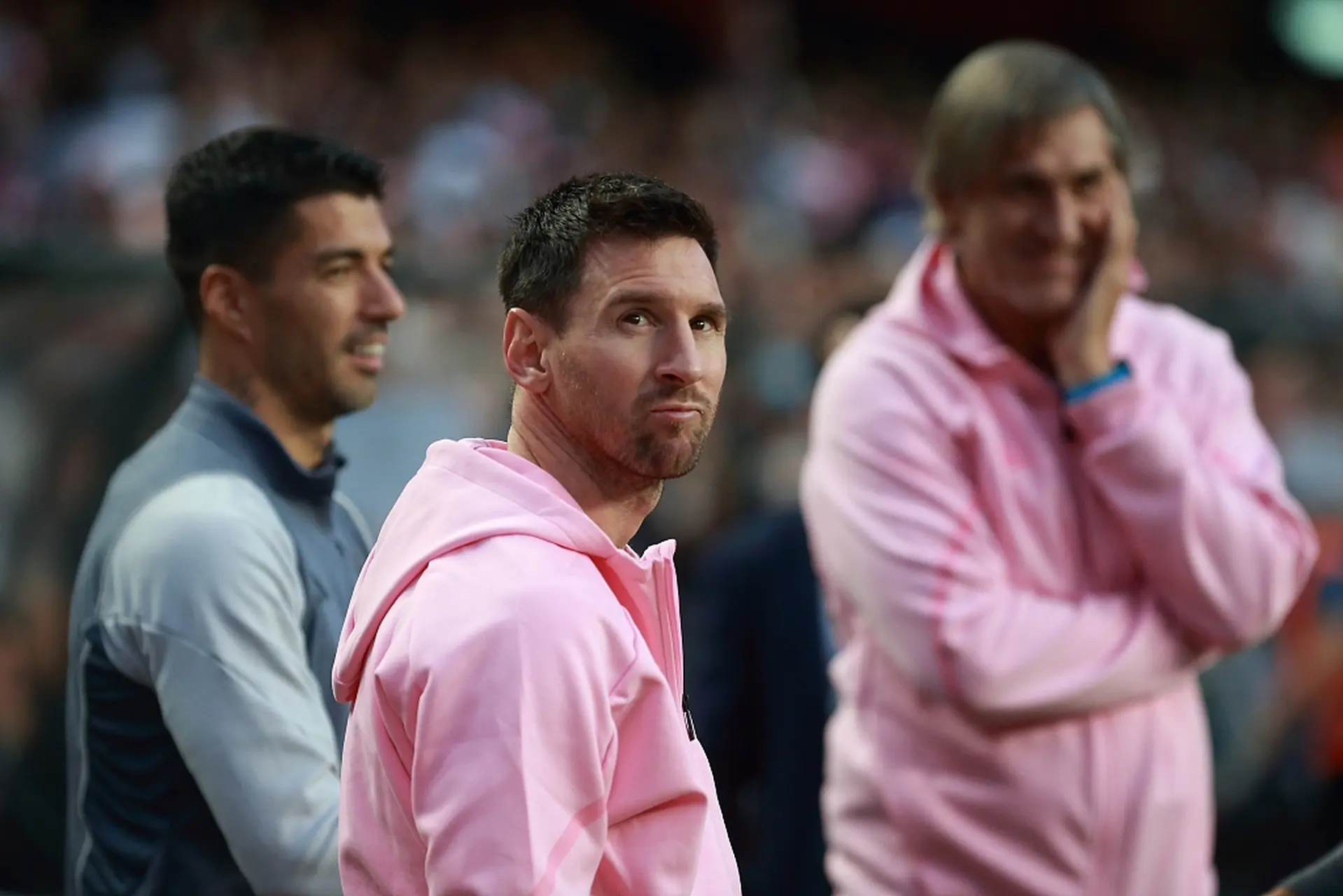 Barcelona, Camp Nou, Messi, Laporta, Camel Live
