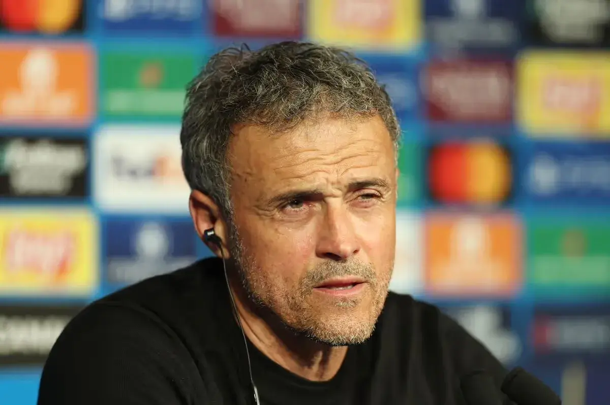 Enrique,Carrick,Solskjaer,Fletcher,Manchester United,Barcelona,camel.live
