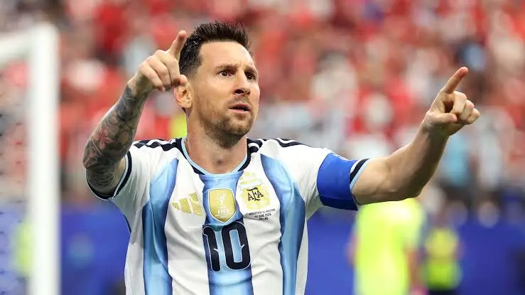 Homenaje a Messi: la Asociación del Fútbol Argentino anuncia un minuto de aplausos para Messi en el minuto 10 de todos los partidos domésticos