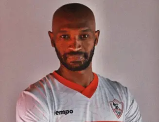 تصرف مفاجئ من شيكابالا تجاه زيزو يثير الجدل في تدريبات الزمالك شيكابالا