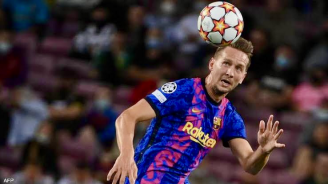 حيلة مبتكرة من بورتو.. كيف أخفى صفقة لوك دي يونج وسط عالم “اللا مفاجآت”؟