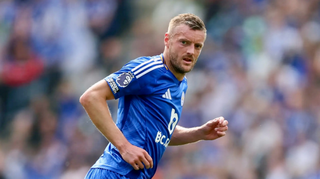 الأمر محسوم .. جيمي فاردي يوقع مع كريمونيسي ويبدأ مغامرته الإيطالية