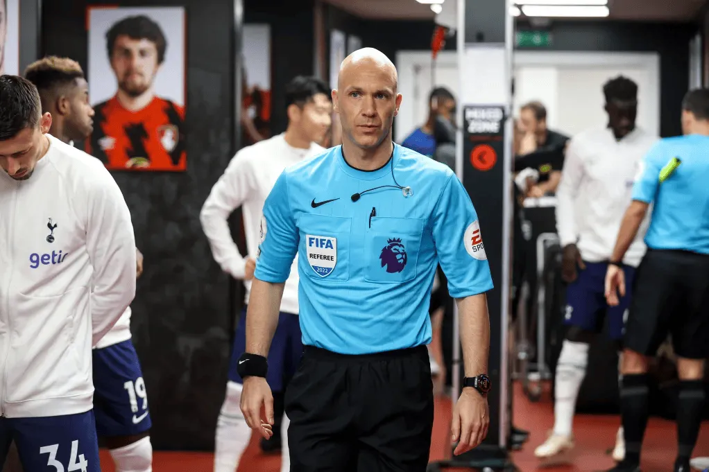 एंथनी टेलर: 2023 में रोमा की कार्रवाई से आश्चर्यचकित नहीं; नियमों के कारण मारेस्का को रेड कार्ड दिया