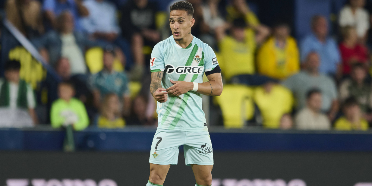 أنطوني: كل شيء في بيتيس يجعلني سعيداً.. عانيت من فترة صعبة في مانشستر