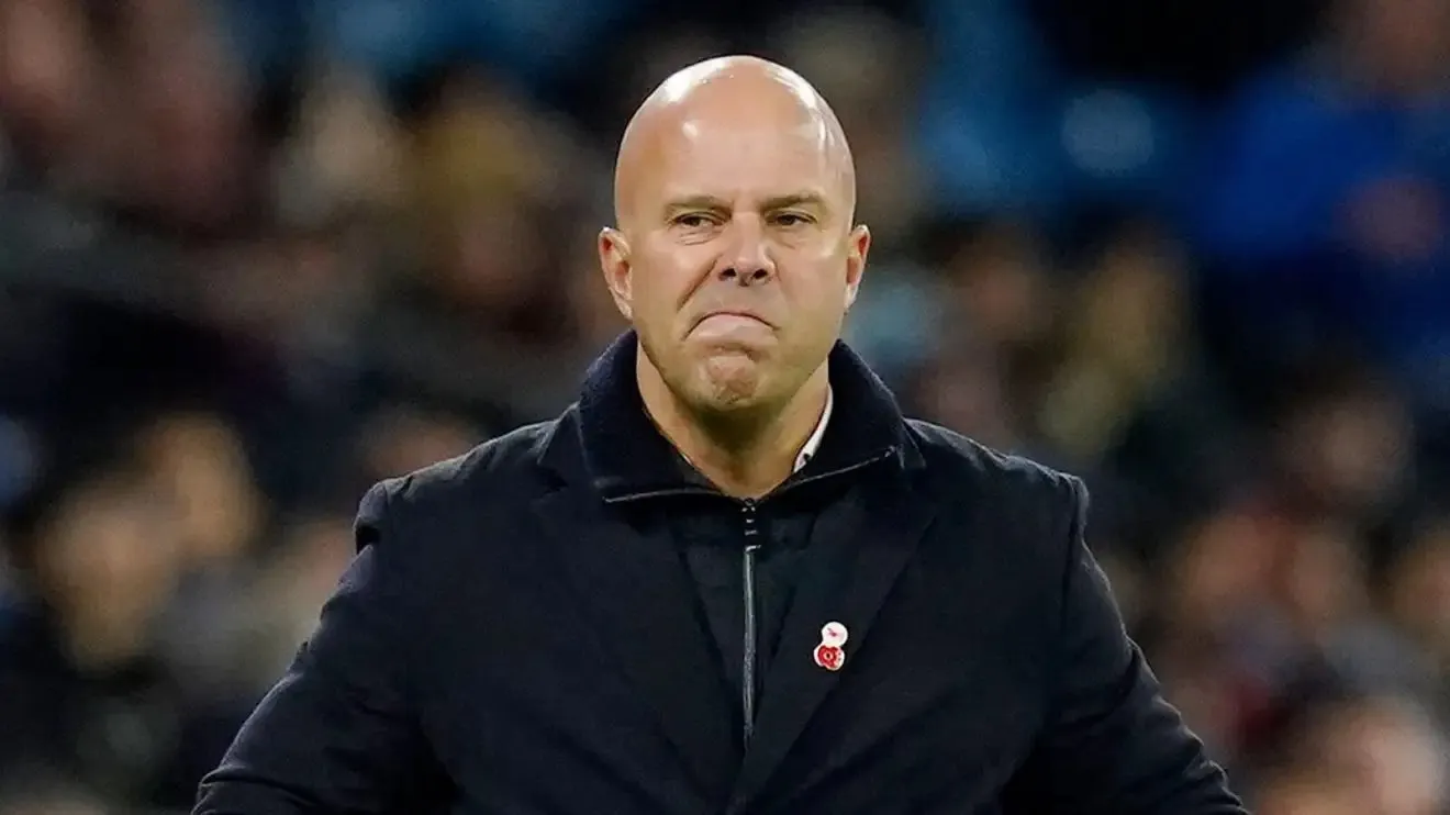 سلوت لا يزال يشعر بدعم ليفربول.. والريدز لا تخطط لتغيير المدرب