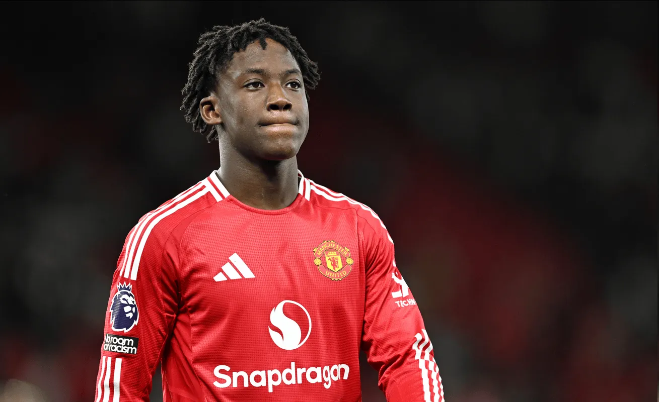 ماينوو حريص على الانتقال لنابولي، لكن مانشستر يونايتد متردد في تسريحه بسبب إصابة برونو فيرنانديز