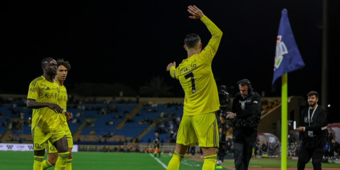 क्रिस्टियानो रोनाल्डो का बास्केटबॉल उत्सव: पुर्तगाली और सऊदी मीडिया ने इशारे की अलग-अलग व्याख्याएं दीं