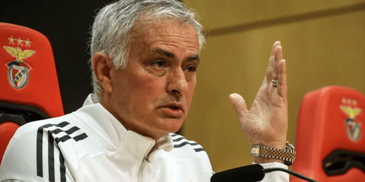 مورينيو: أقترح قراءة الإعلان العالمي لحقوق الإنسان؛ اليويفا استخدمت بندًا بلا أساس لفرض العقوبة