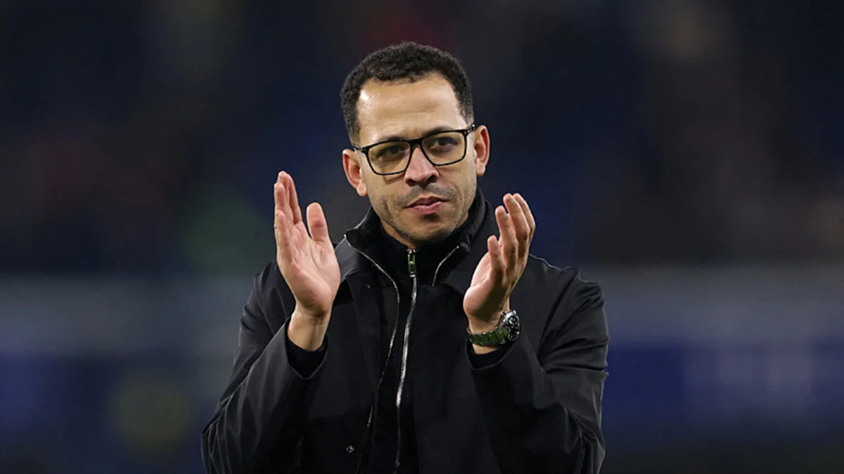Chelsea Sacks Liam Rosenior: A Series of Absurd Incidents During His Tenure